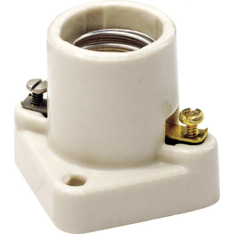 Leviton Poney Cleat Socket 660 watts 250 volts Medium White
