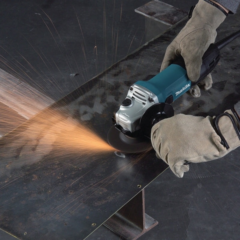 Makita 4 in. Dia. Small Angle Grinder 6 amps 11,000 rpm