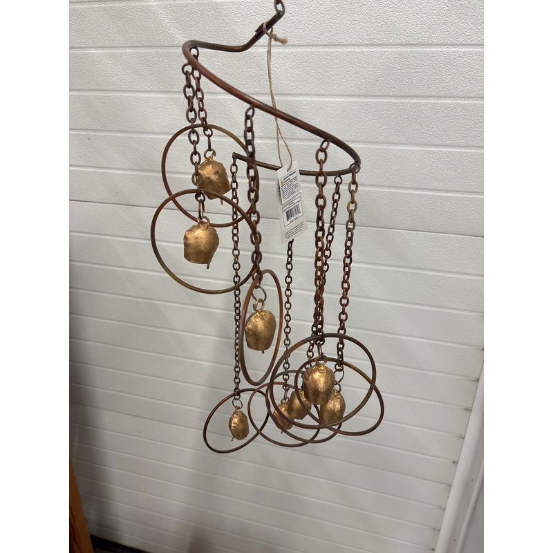 Circle with Bells Spiral Feeder