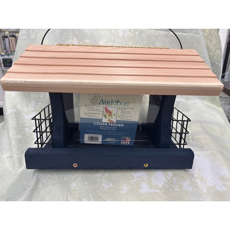 Deluxe Wooden Ranch Feeder (3.65 lbs)