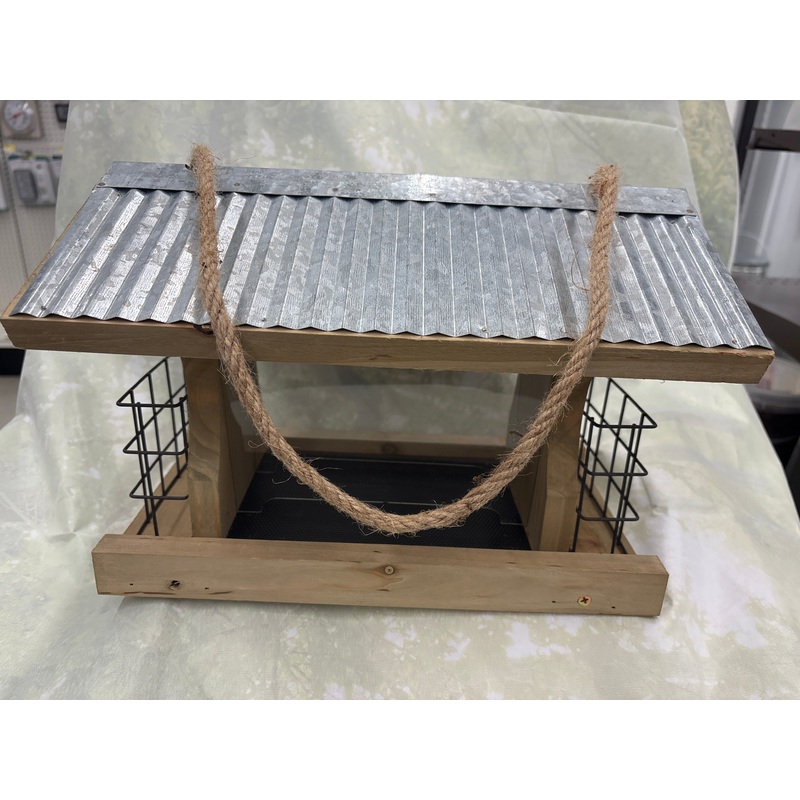 Rustic Ranch Wild Bird Feeder