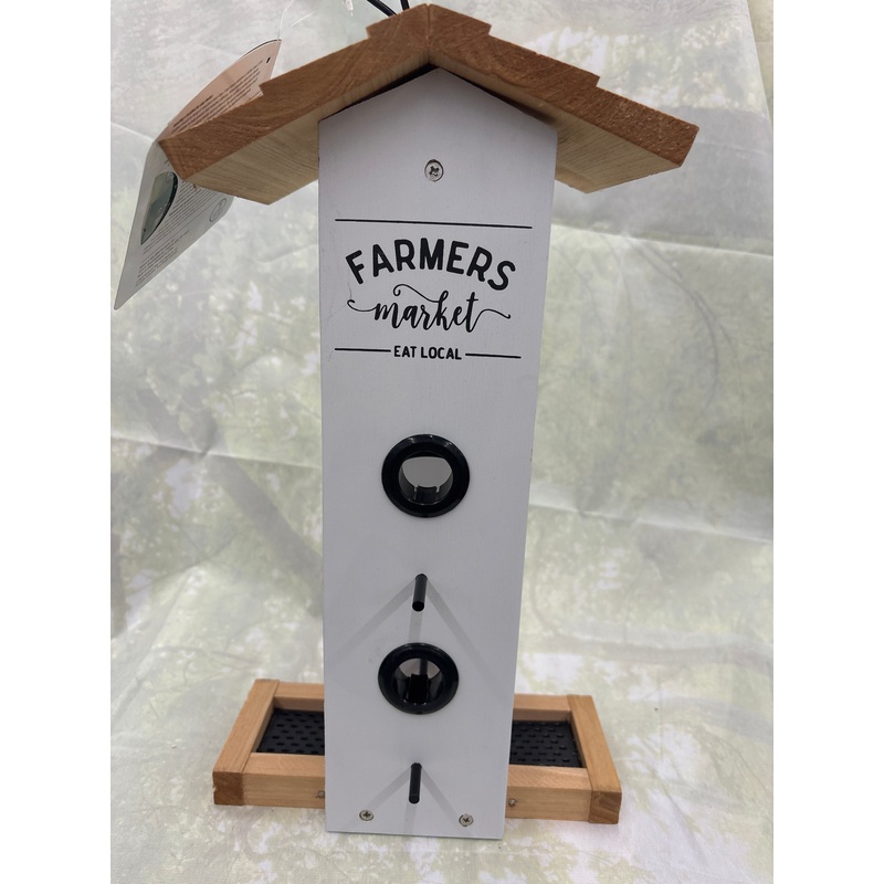 Farmhouse Vertical Bird Feeder