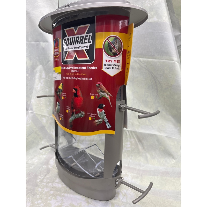 Squirrel-Proof Bird Feeder 4.2