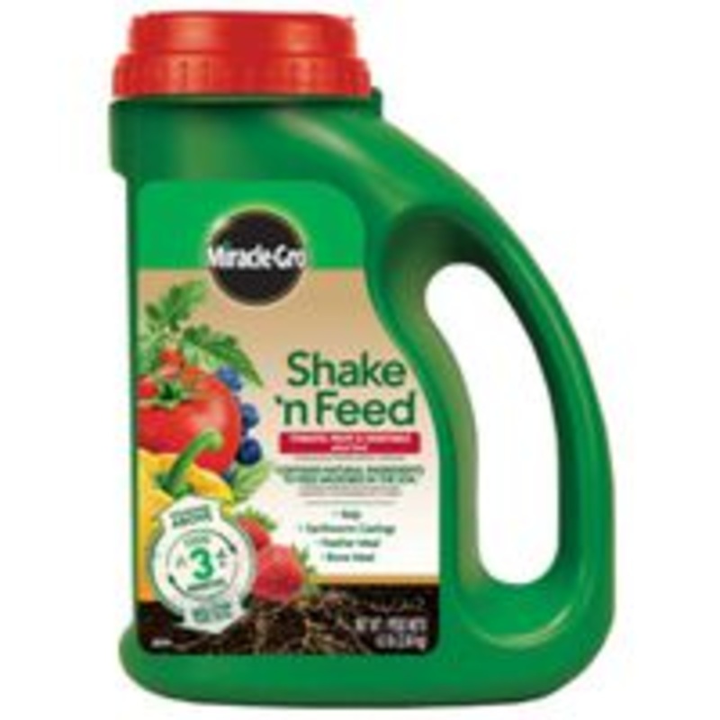 MG 4.5 lb Shake and Feed Vegetable Fertilizer