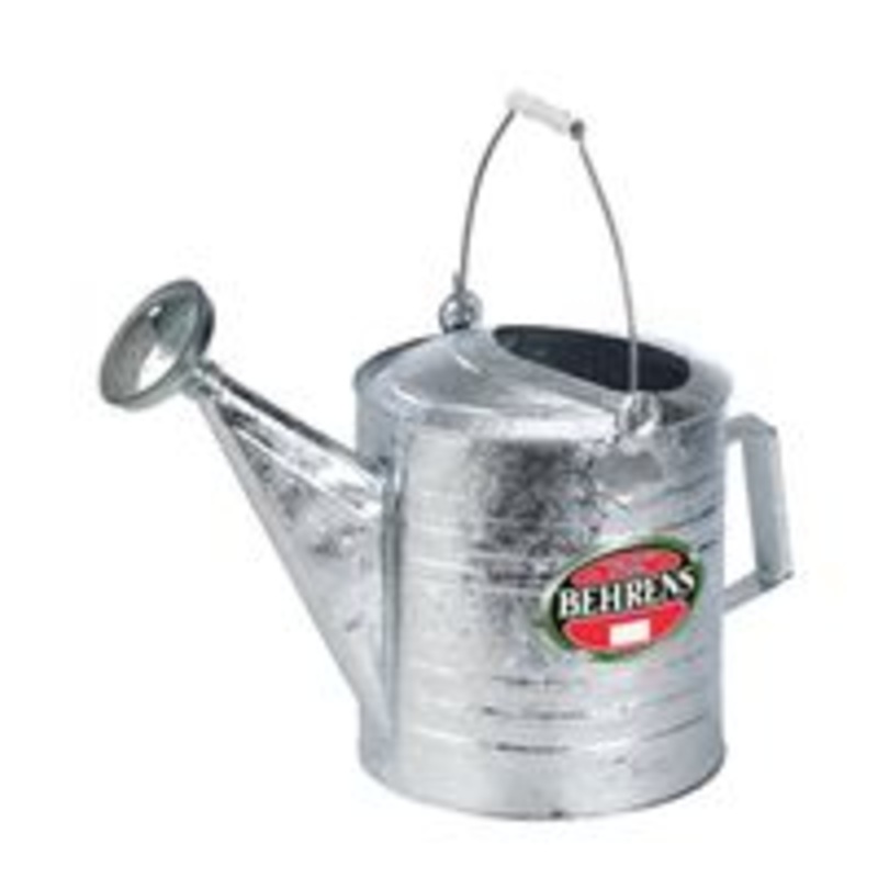 8-Quart Metal Sprinkler