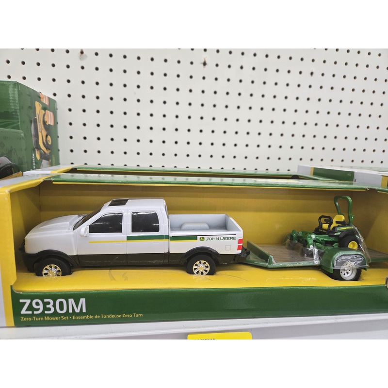 Pick-Up & Zero Turn Toy Vehicle