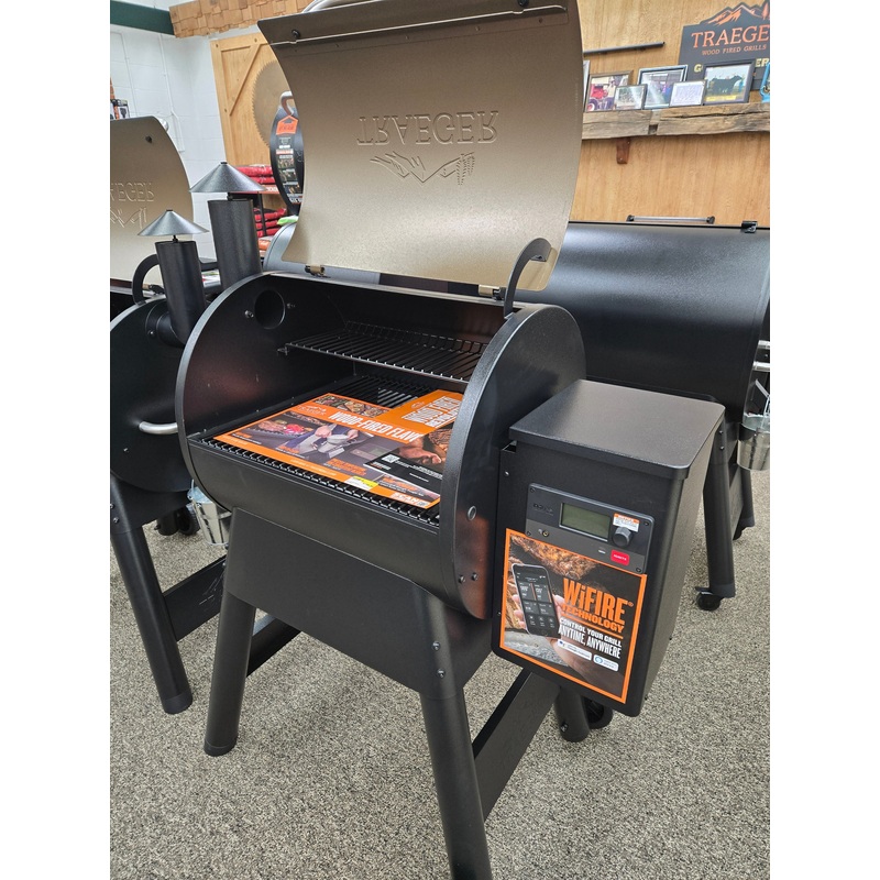 Traeger Pro 575 Bronze Grill