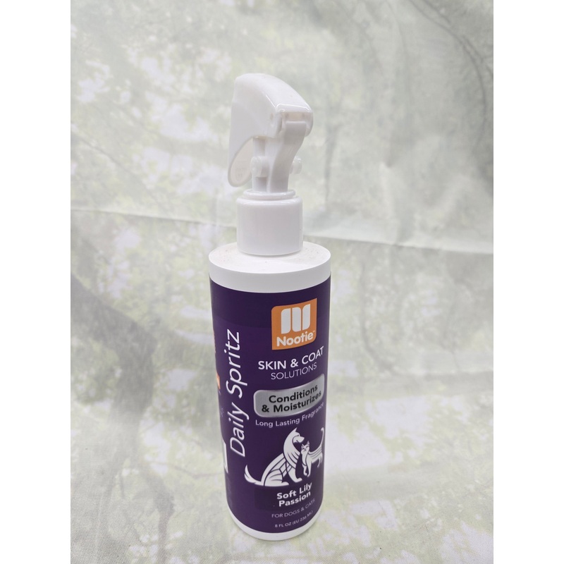 8 oz. Daily Spritz Lily Pads