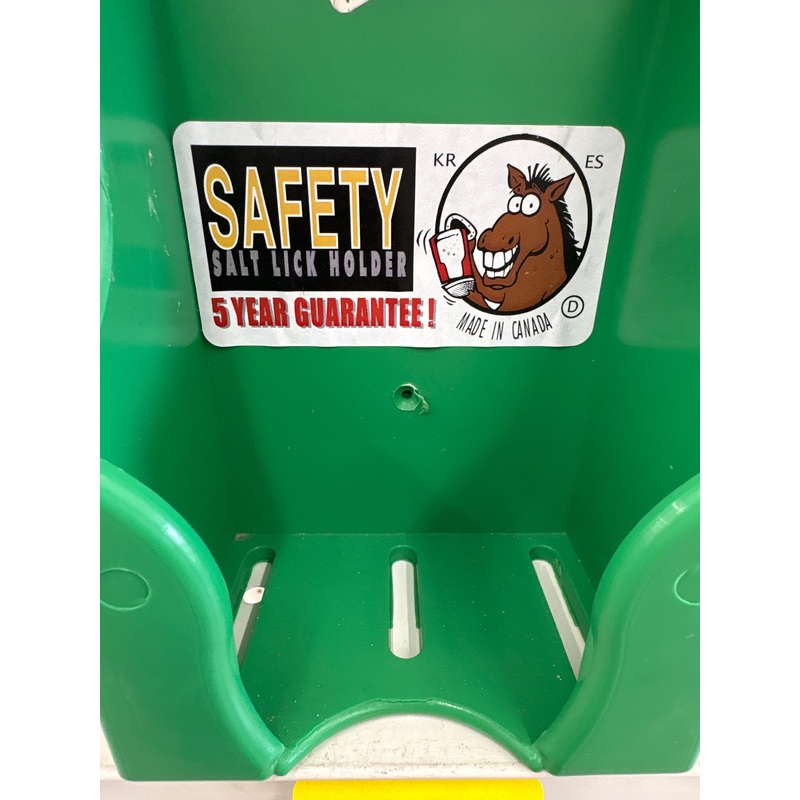 Safe-T Salt Block Holder with Heater