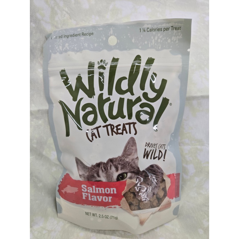 Wildly Salmon Cat Treats